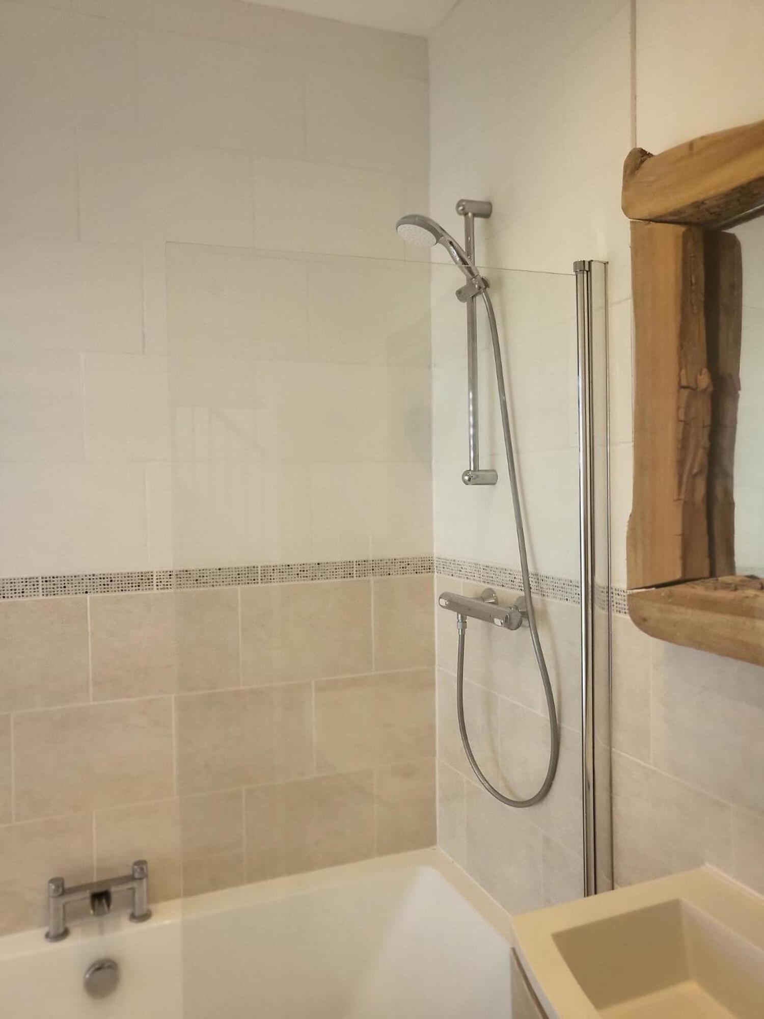 Warwick House - Stunning House With Terrace And Sea Views, Sleeps 11 Villa Уърдинг Екстериор снимка