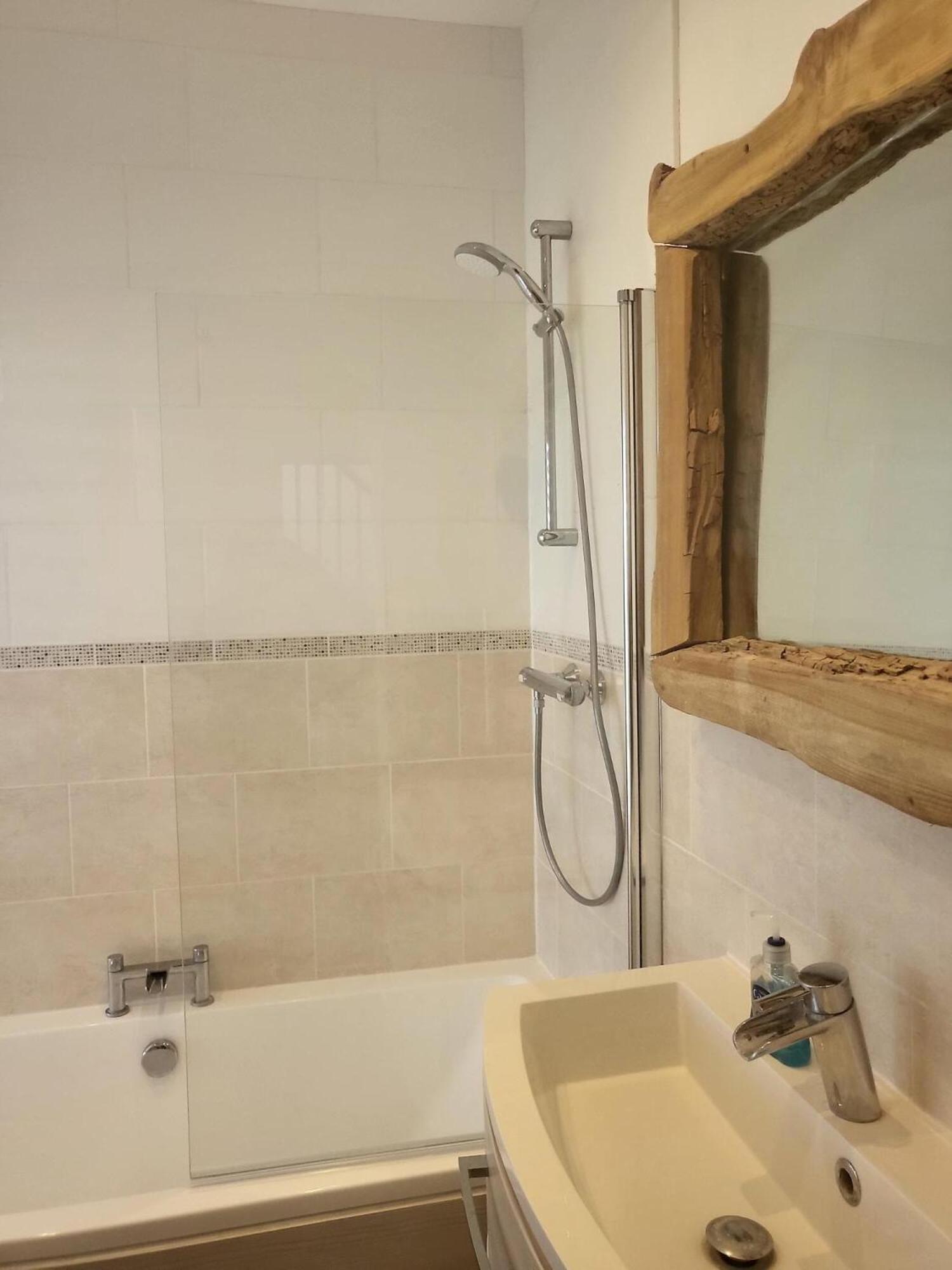 Warwick House - Stunning House With Terrace And Sea Views, Sleeps 11 Villa Уърдинг Екстериор снимка