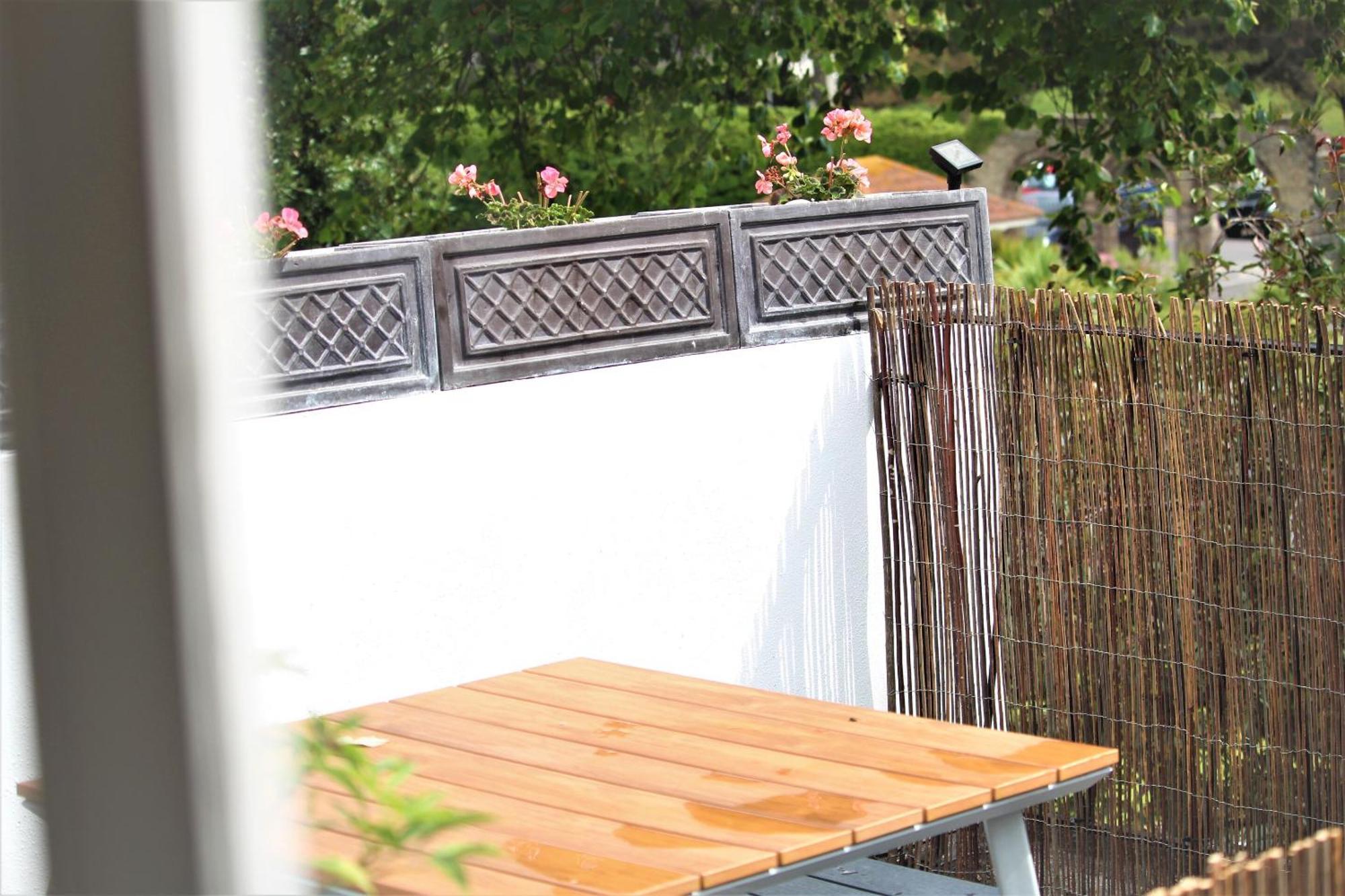 Warwick House - Stunning House With Terrace And Sea Views, Sleeps 11 Villa Уърдинг Екстериор снимка